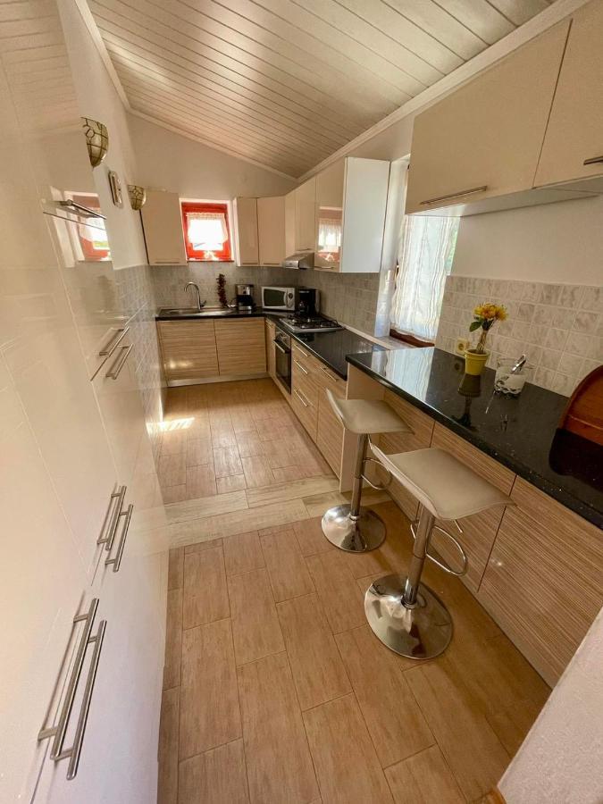 Apartments Villa Herak ポレッチ エクステリア 写真