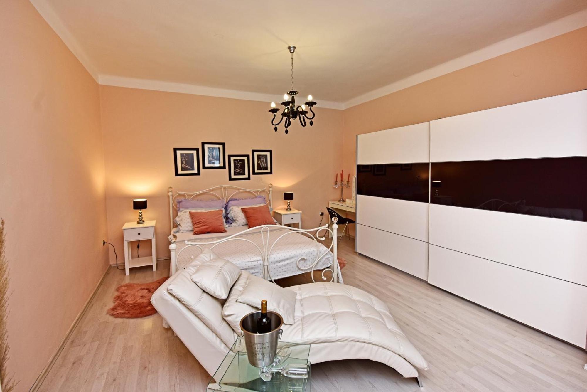 Apartments Villa Herak ポレッチ エクステリア 写真