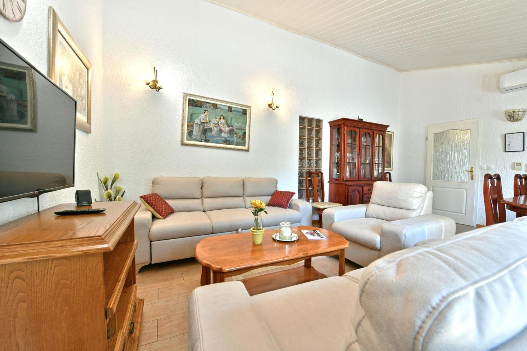 Apartments Villa Herak ポレッチ エクステリア 写真